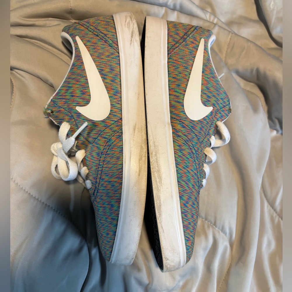 Nike Solar Check women’s size 8, worn one time - Picture 4 of 5